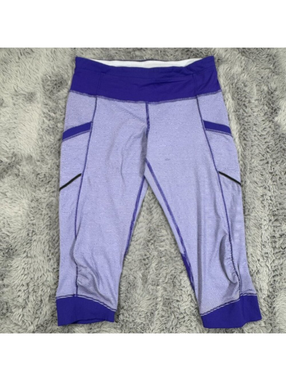 Lululemon Run For Fun Legging Women's 8 Purple Cropped Striped Performance Yoga